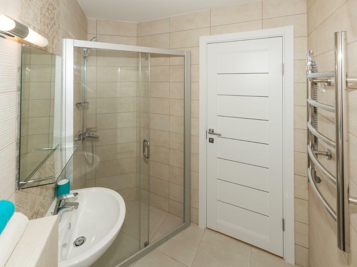 Turkio Apartment Elija ซเวนตายิ ภายนอก รูปภาพ